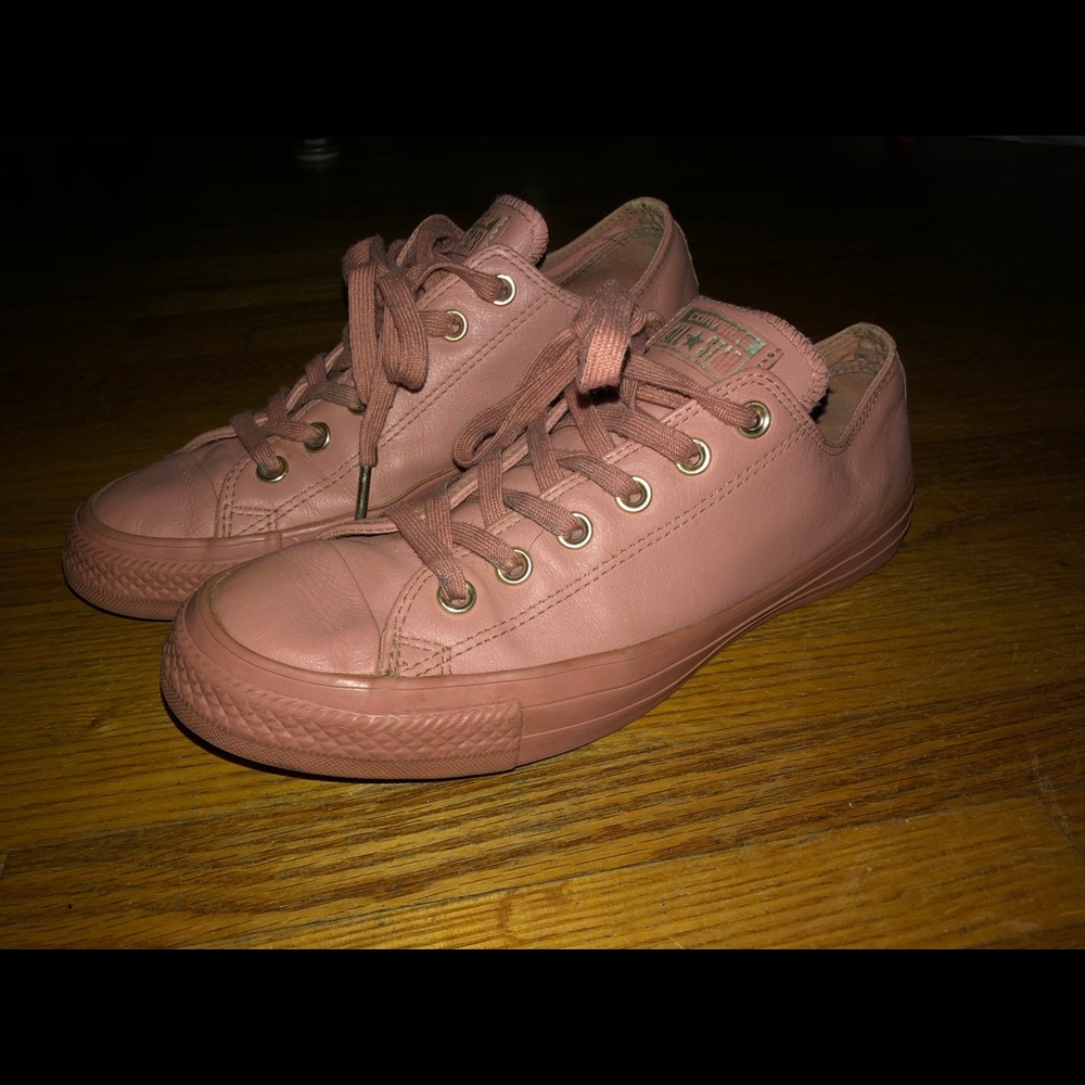 Limited edition converse Allstar pink leather